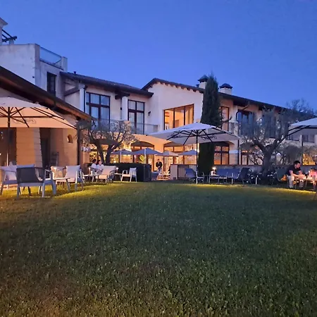 Garda Village I Borghi וילה